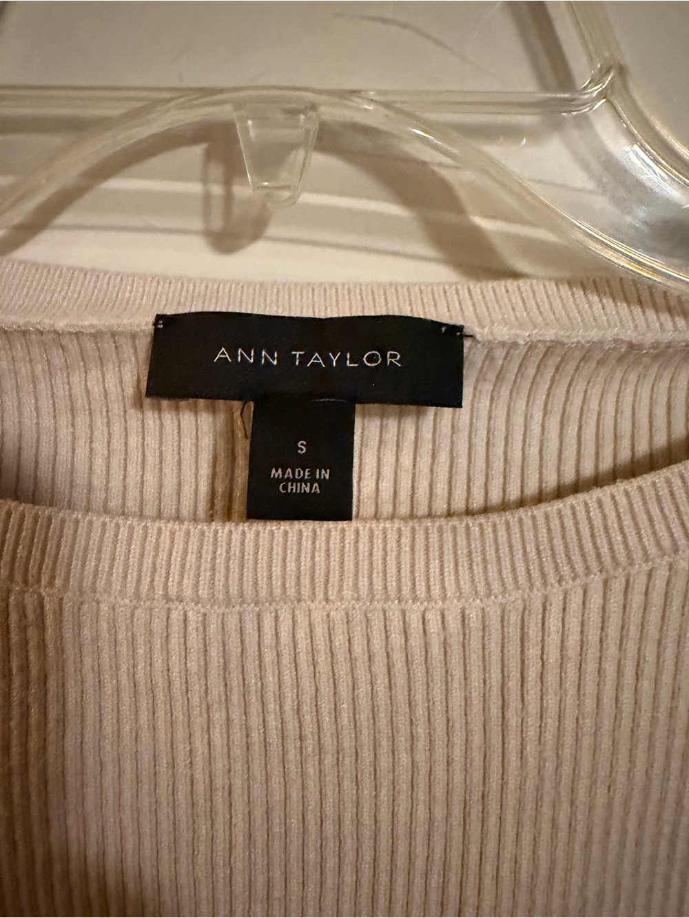 Ann Taylor Structured Puff-Sleeve Ribbed Top - Cream Small - Picture 3 of 4